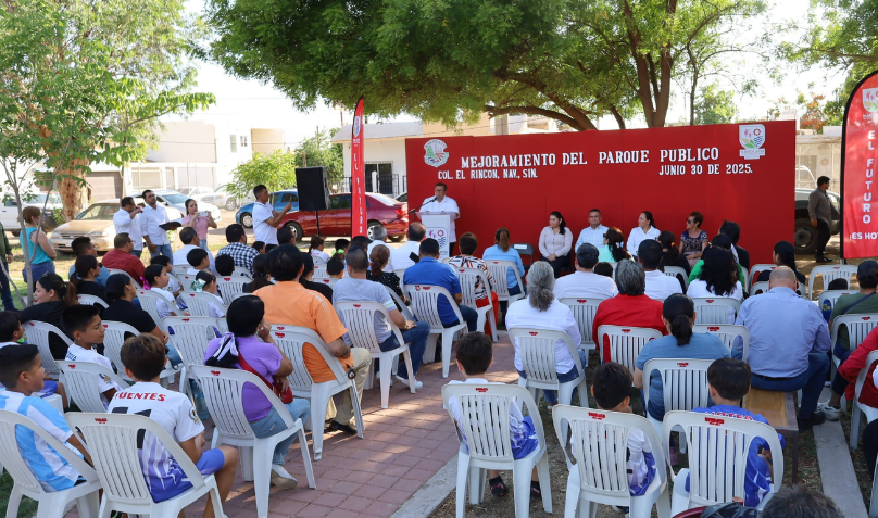Banderazo a trabajos de mejoramiento de un parque público en Navolato