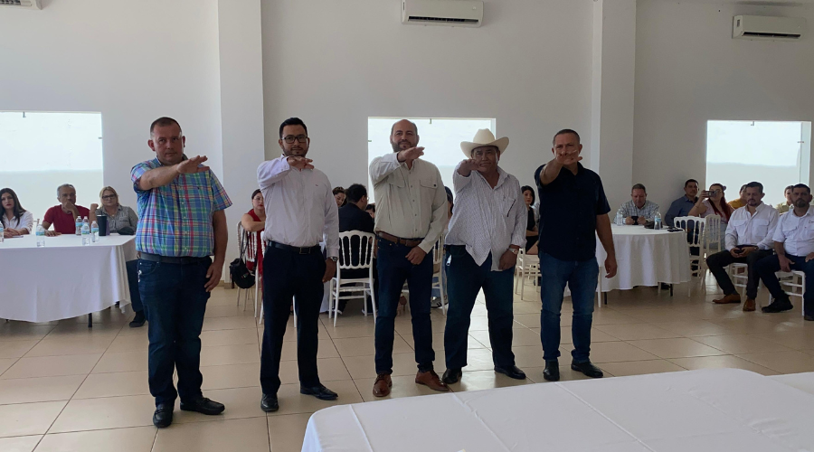 Reeligen a Ricardo López como líder de urbaneros en Guasave