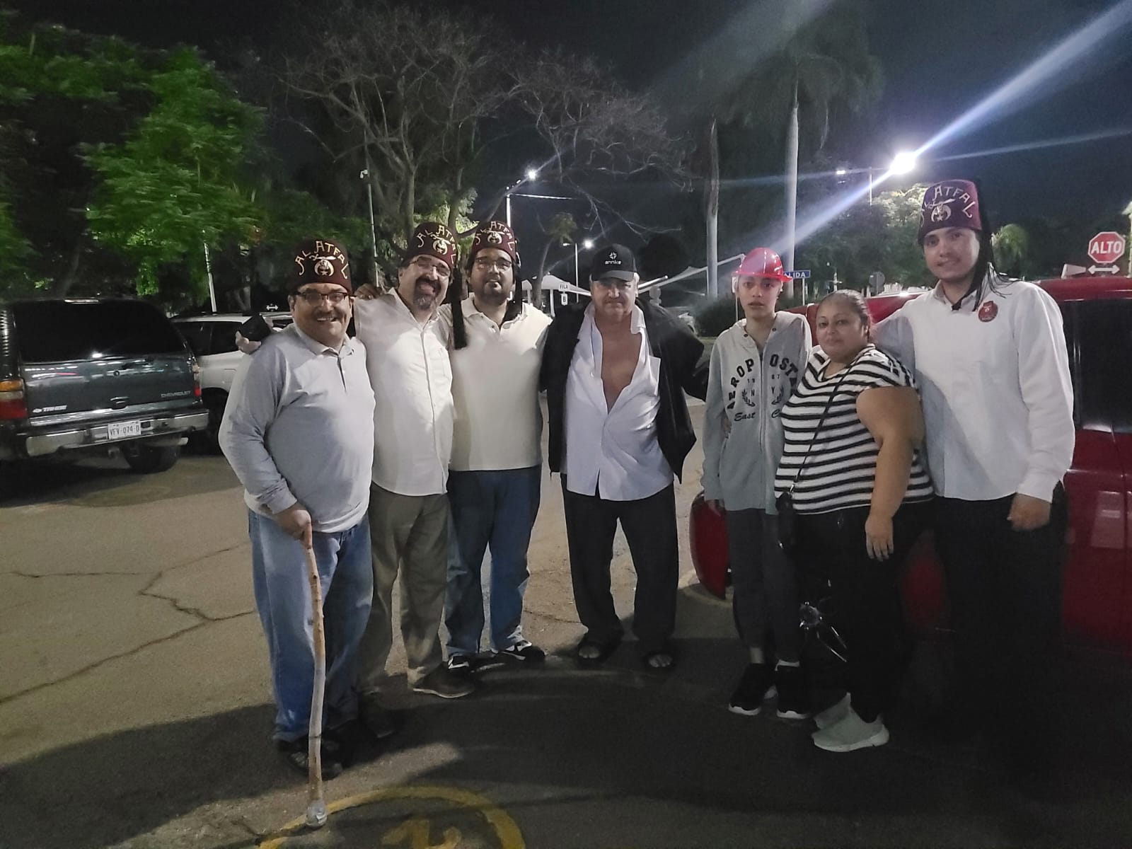 Aarón está de regreso en Sinaloa tras hospitalización en EU por quemaduras por una descarga eléctrica