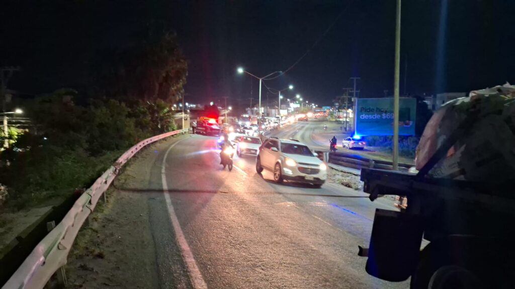 Accidente tráiler Mazatlán