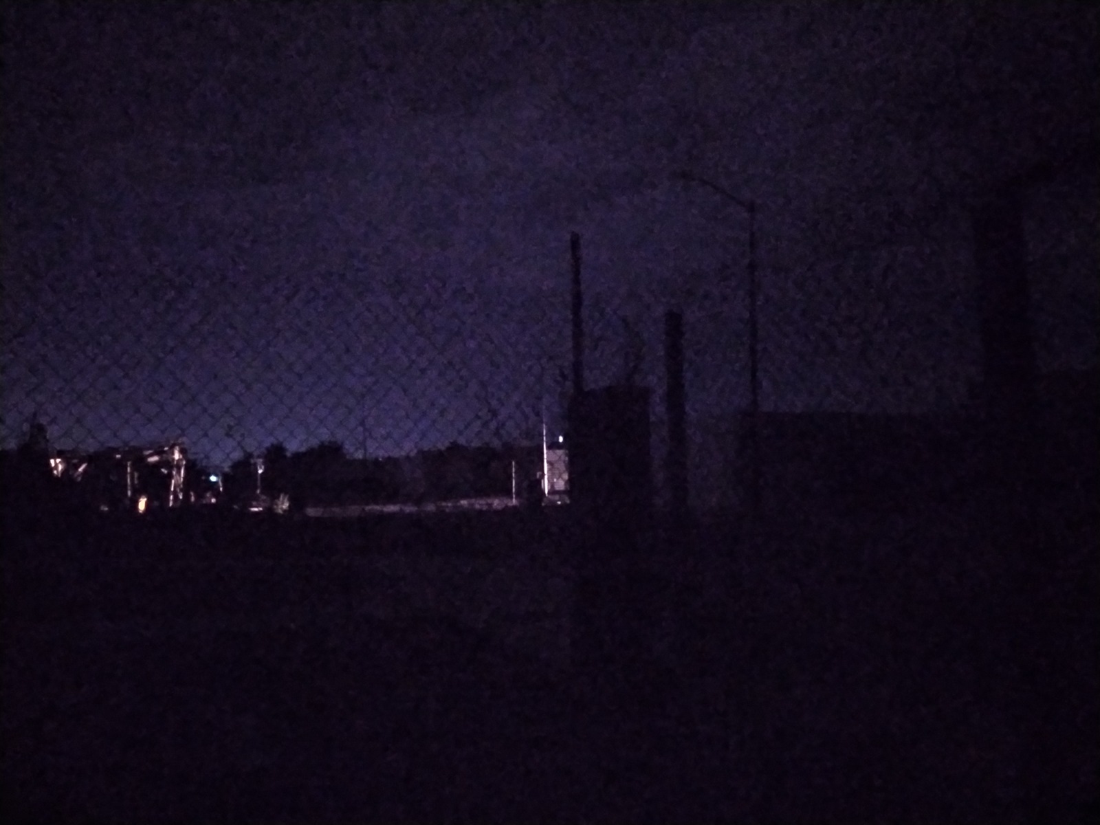 Lluvias dejaron sin luz a comunidades rurales de Ahome; CFE aún trabaja en reparar fallas