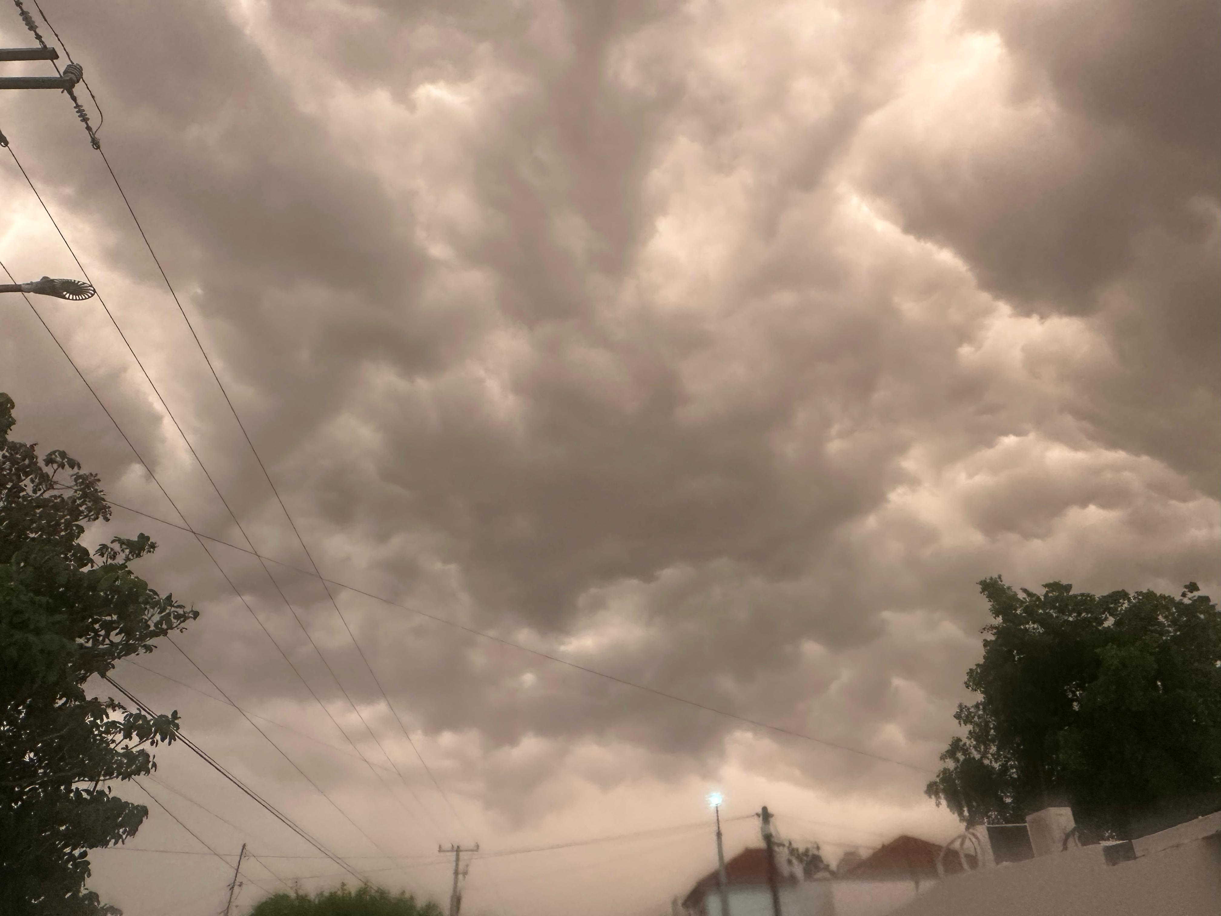 Archivo nubes lluvia, nublado culiacán