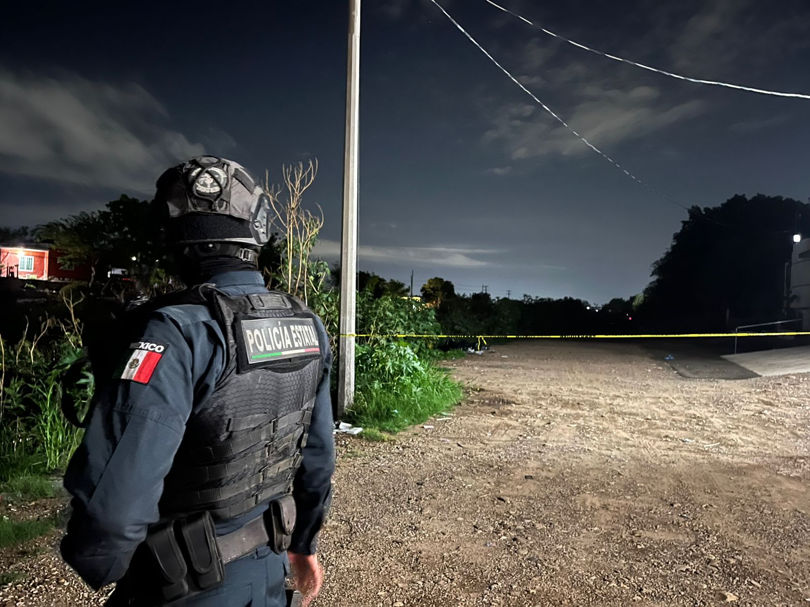 Policía Estatal resguardando la zona.
