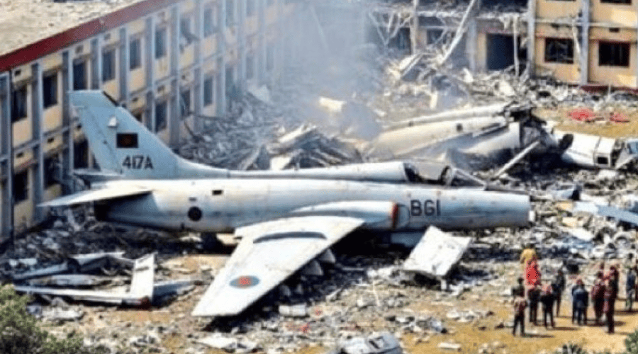 Avión militar de Bangladesh.