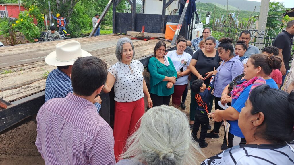 Inician ampliación eléctrica en Cacalotita, Salvador Alvarado