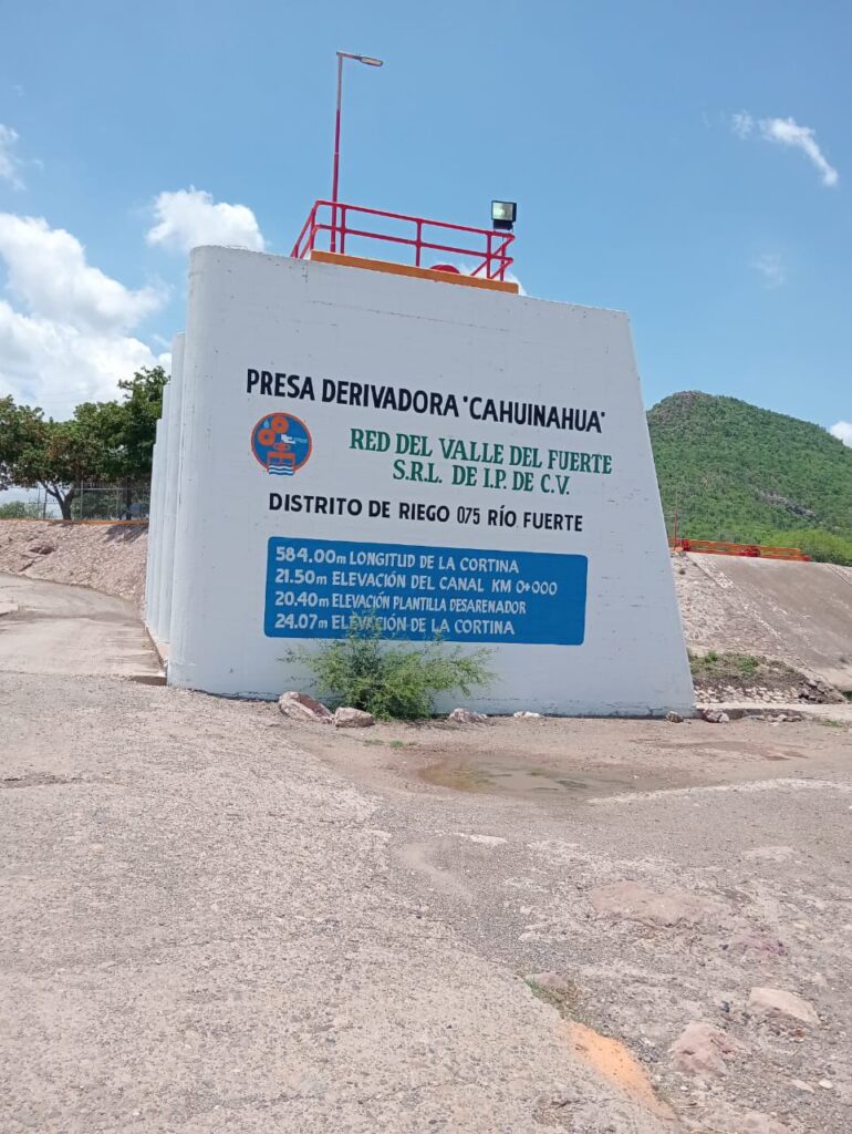 Canal Cahuinahua baja podrido desde Charay