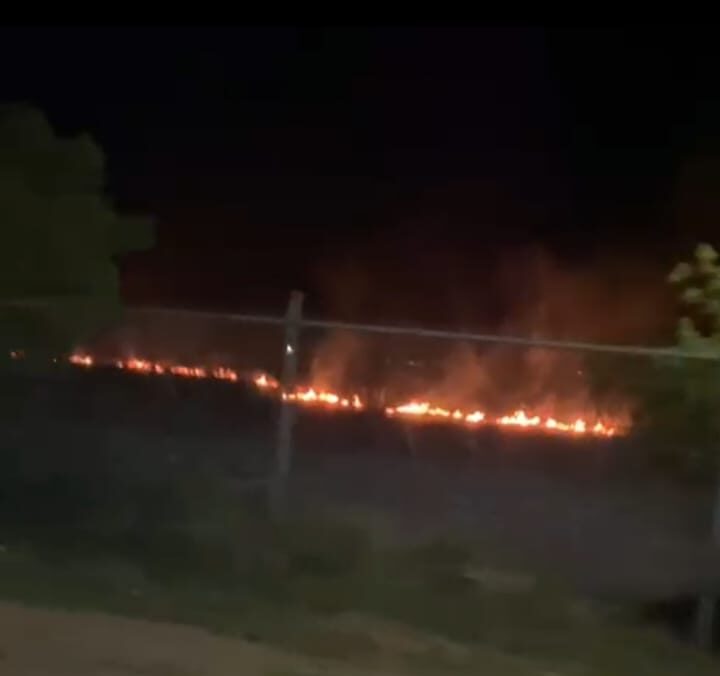 Captan quema de soca a la entrada del ejido Ohuira, Ahome