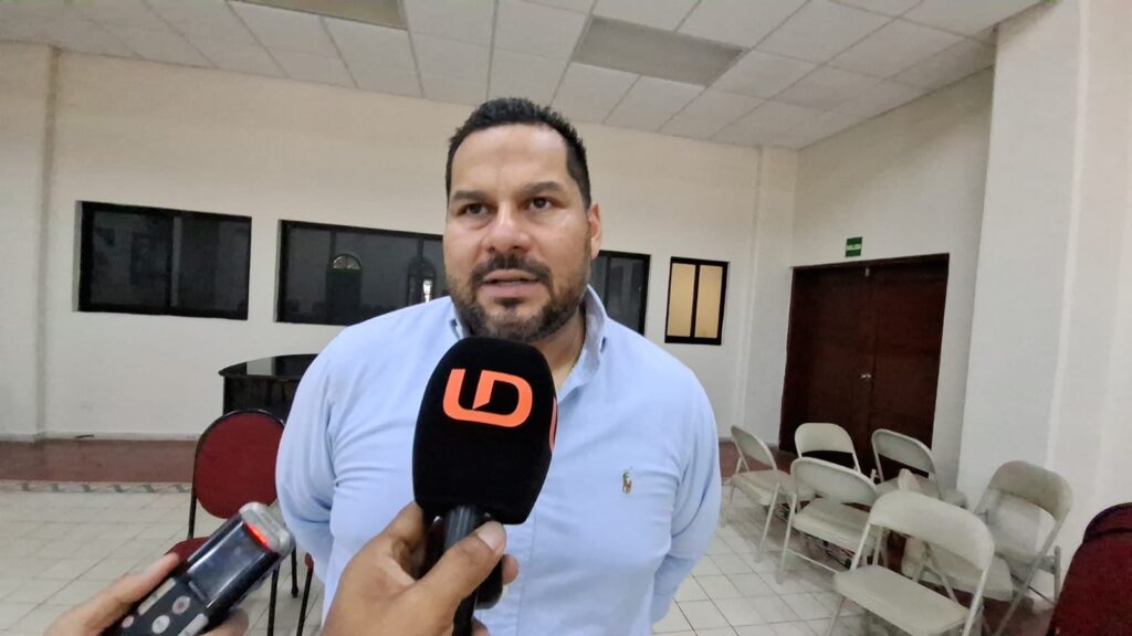 Carlos Osuna, tenor mazatleco.