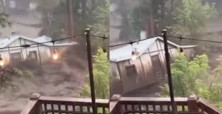 ¡Impactante! Una casa entera es arrastrada tras inundaciones repentinas en Nuevo México: VIDEO