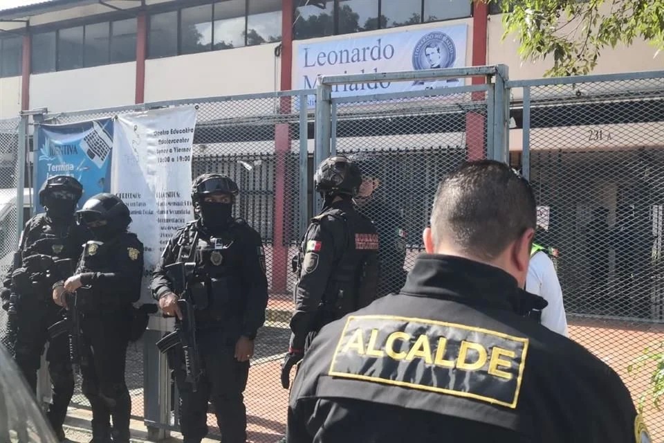 Hombre armado es abatido en centro comunitario