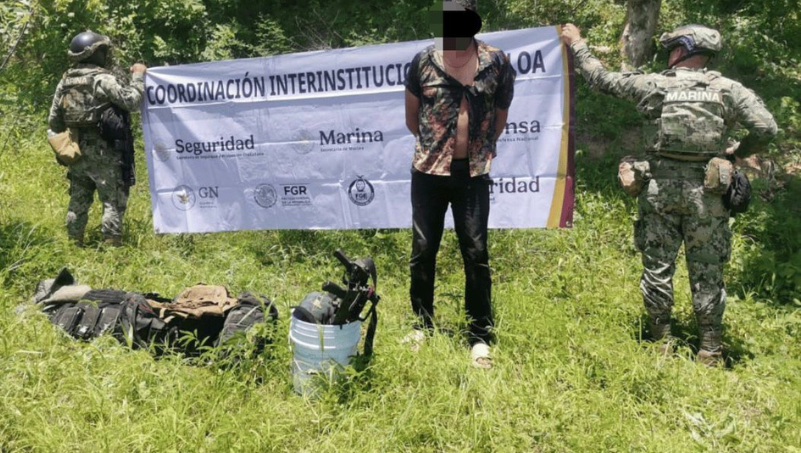 Semar detiene a un hombre por posesión de armas de fuego