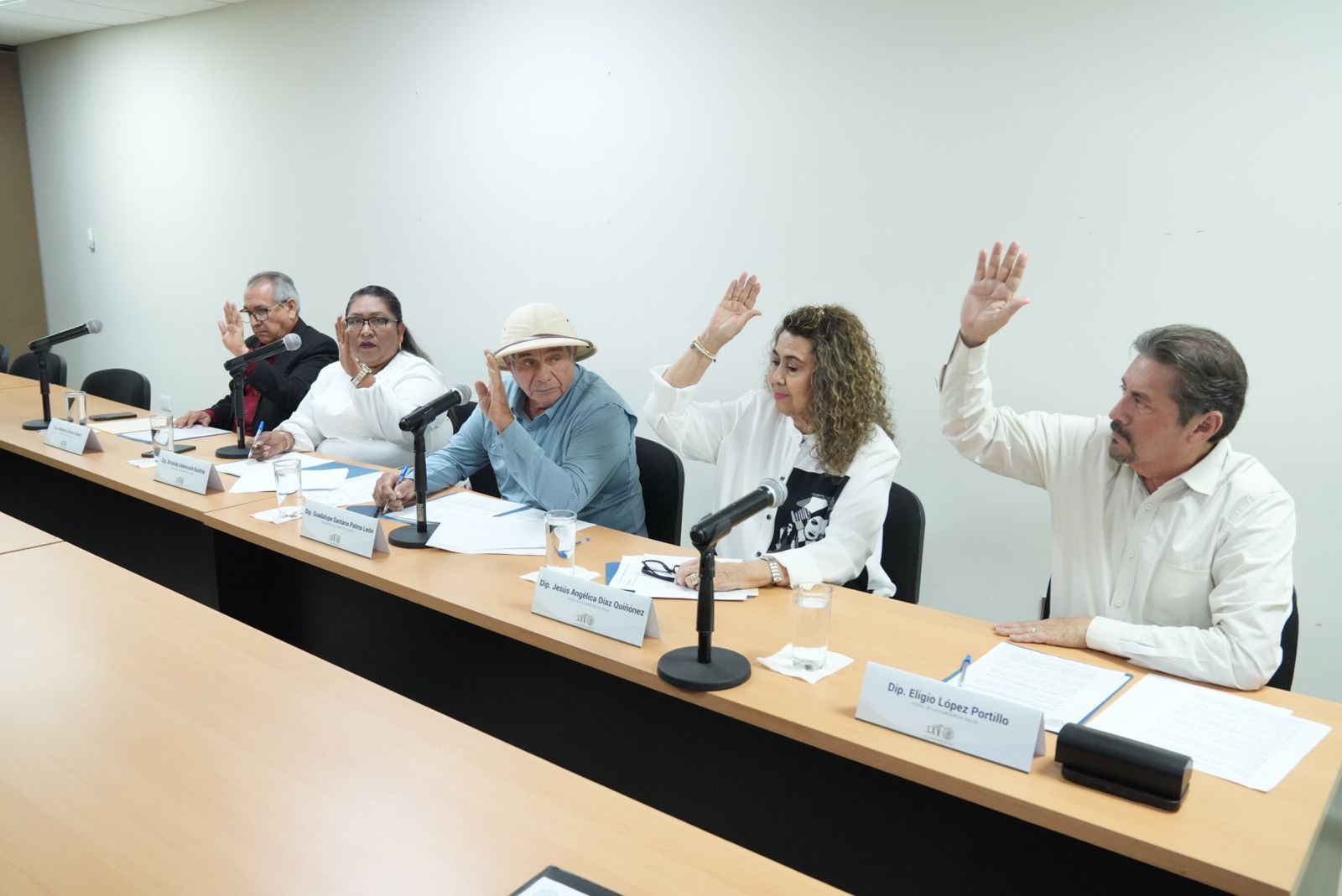 Diputados van por reforma para prevenir embarazos en adolescentes de Sinaloa