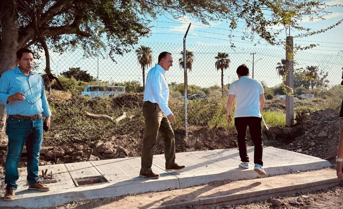 Durante el fin de semana el alcalde Antonio Menéndez de Llano Bermúdez acudió a diferentes puntos de obra para constatar su avance
