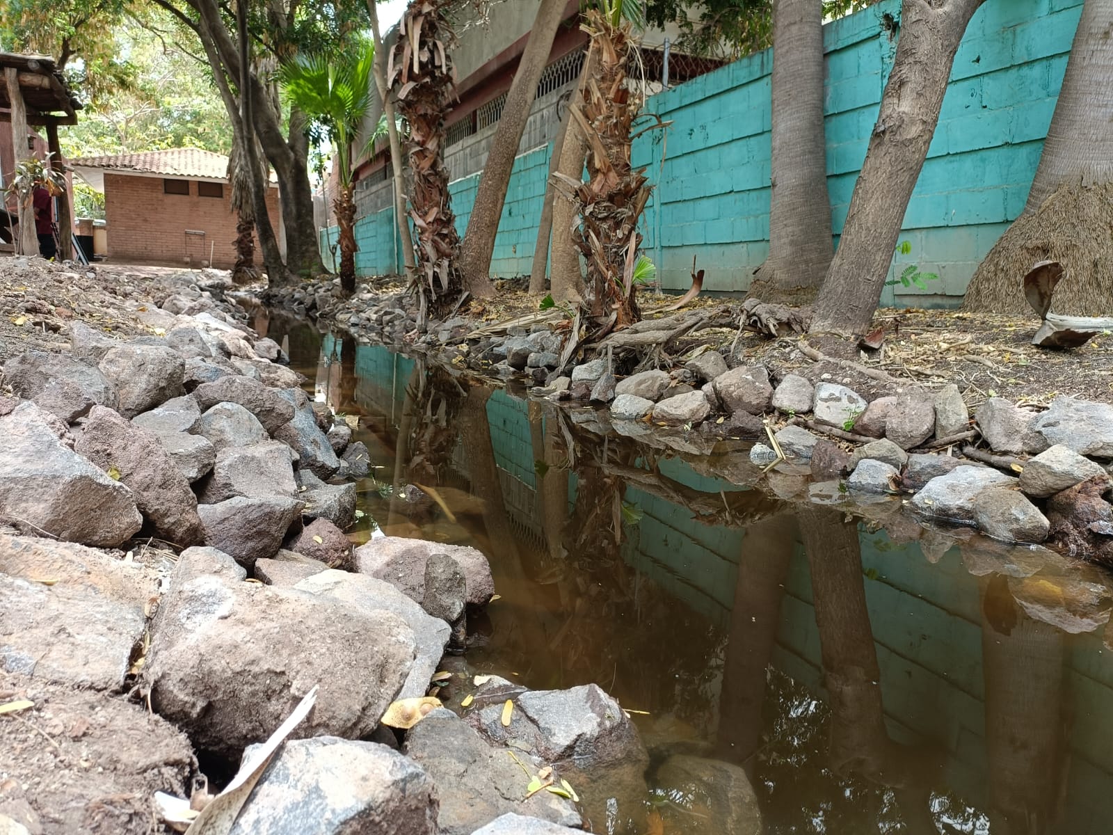 Fluye de nuevo el agua en el canal del parque Sinaloa de Los Mochis