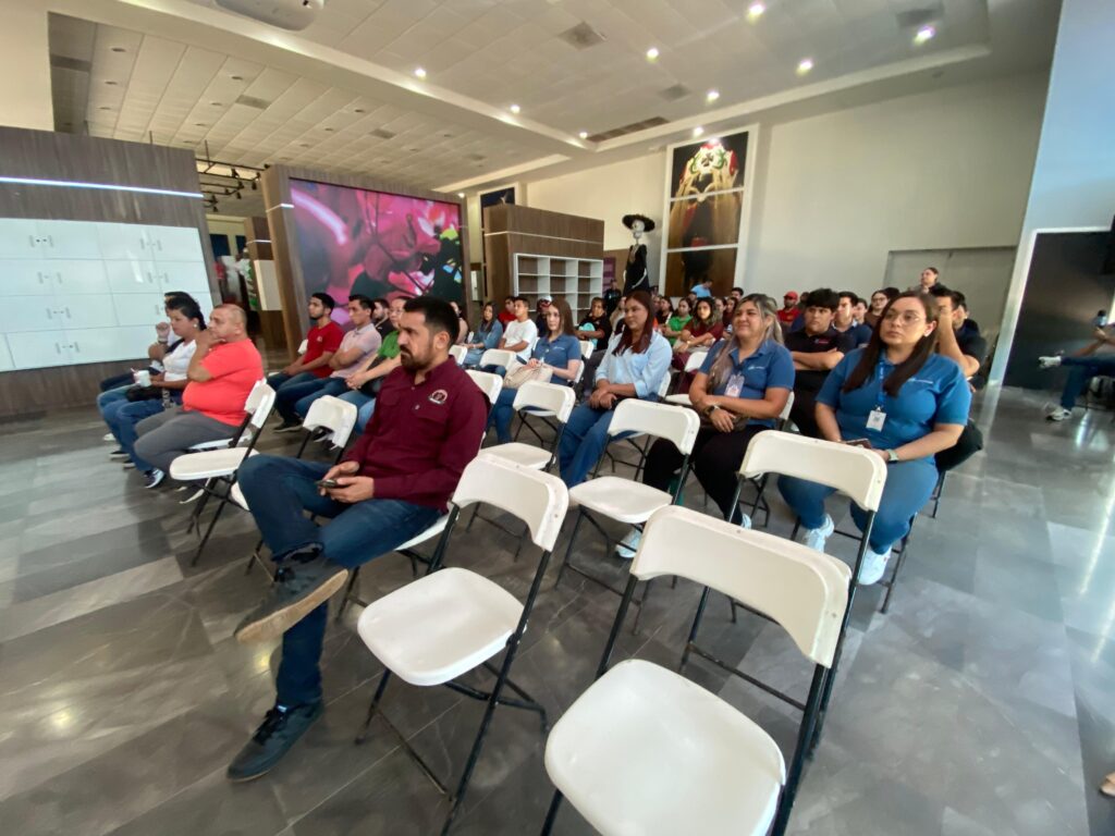 Capacitación “Primeros Auxilios y Protocolos de Emergencia” en el Centro Cultural de Guasave.