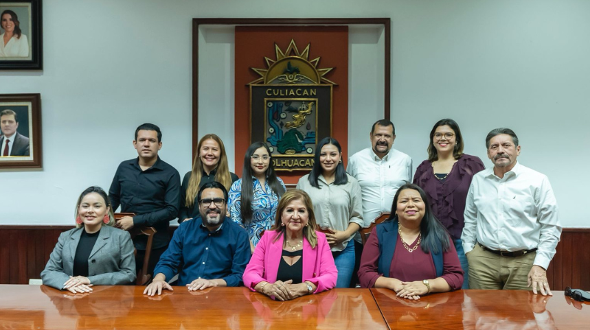 Gámez Mendívil se reúne con diputados