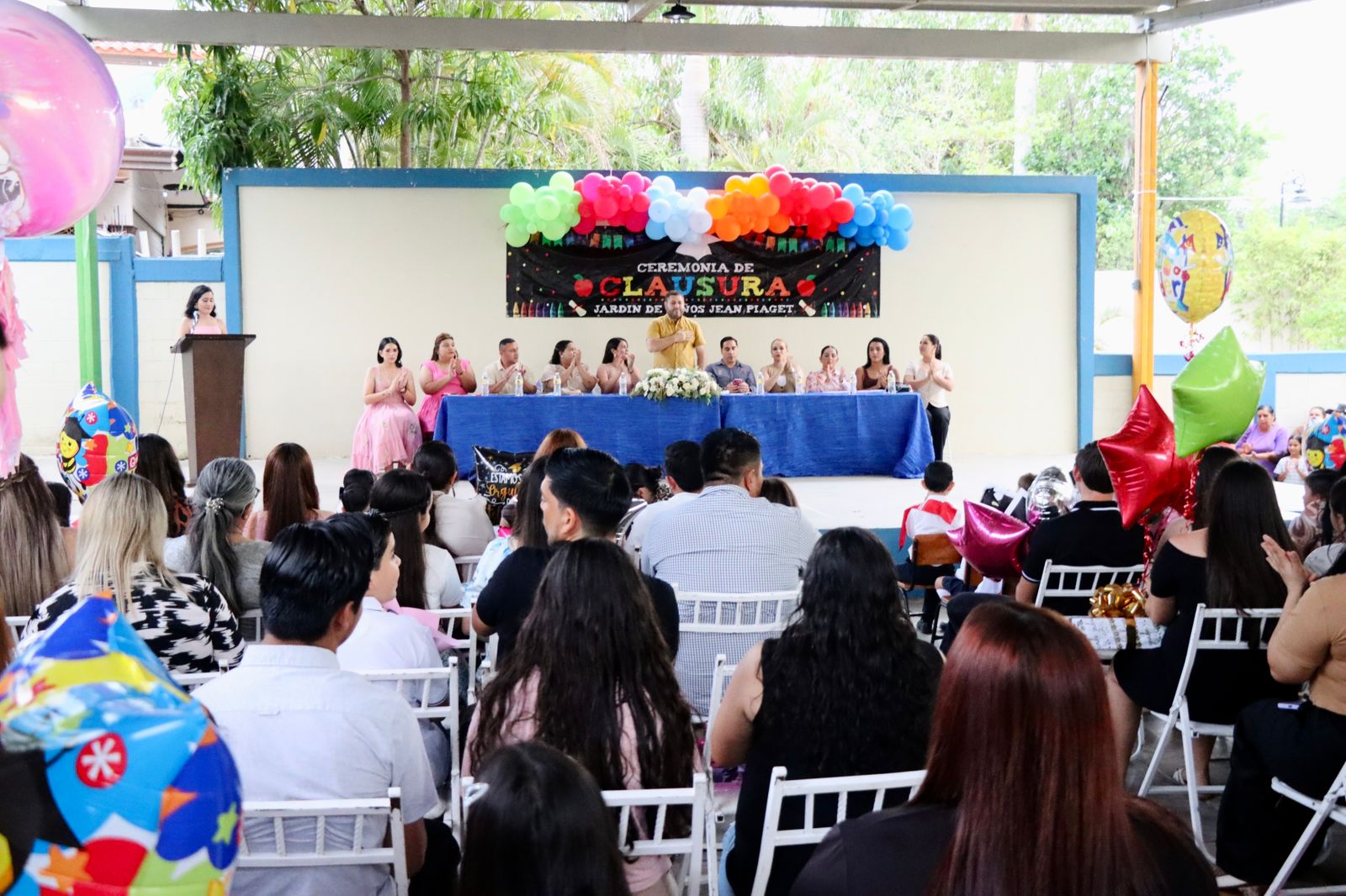 Alcalde de Badiraguato asiste a graduación de preescolares