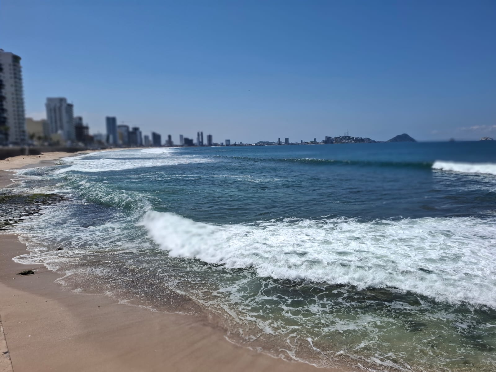 Olas playa Mazatlán