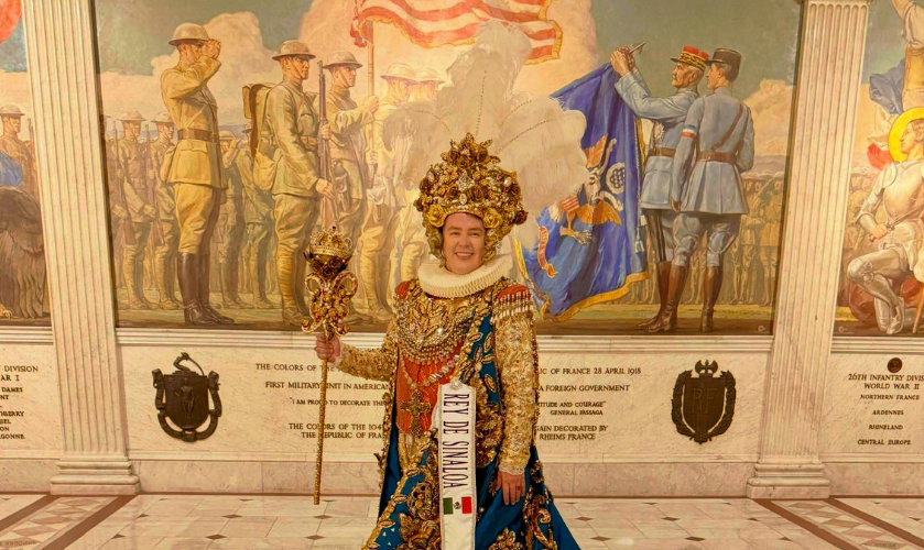 Héctor Limón en el Congreso del Estado de Massachusetts