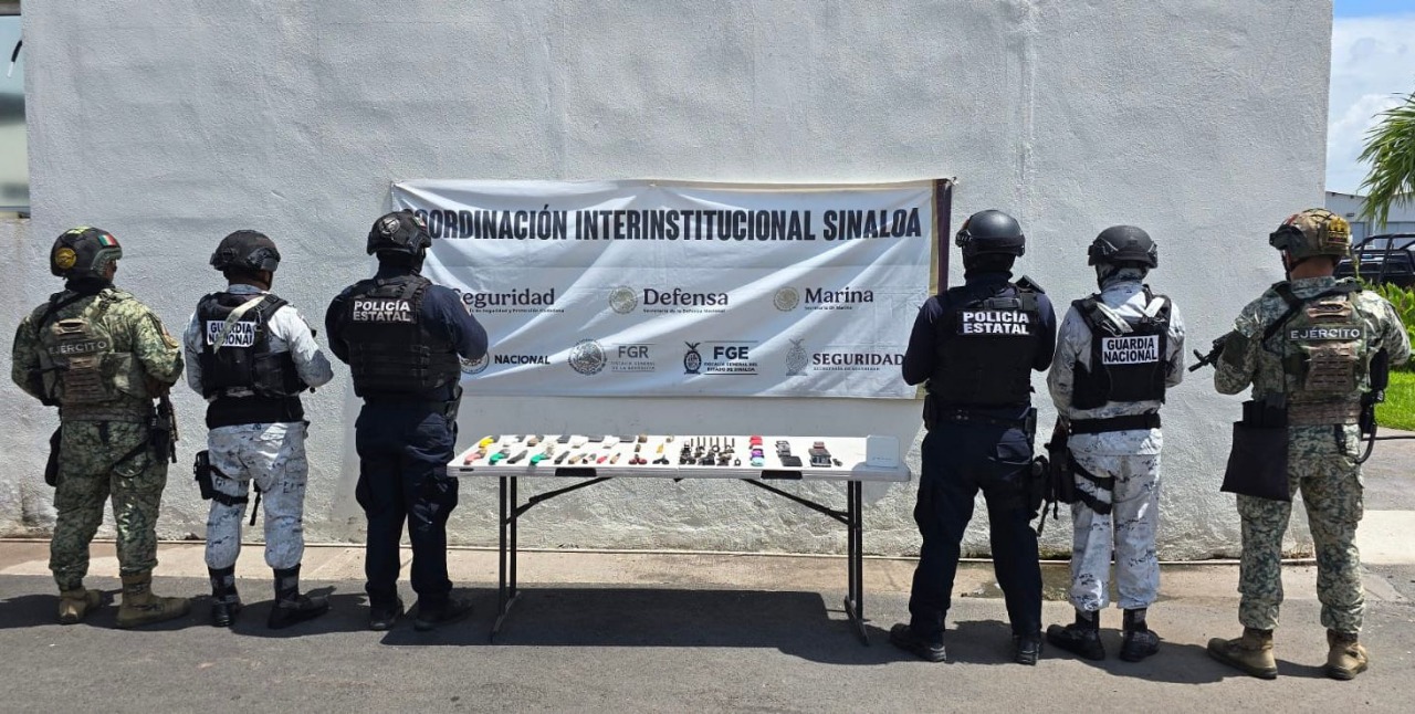 Armas, cuchillos, celulares y un módem aseguran en nuevo esculque en el penal de Aguaruto en Culiacán