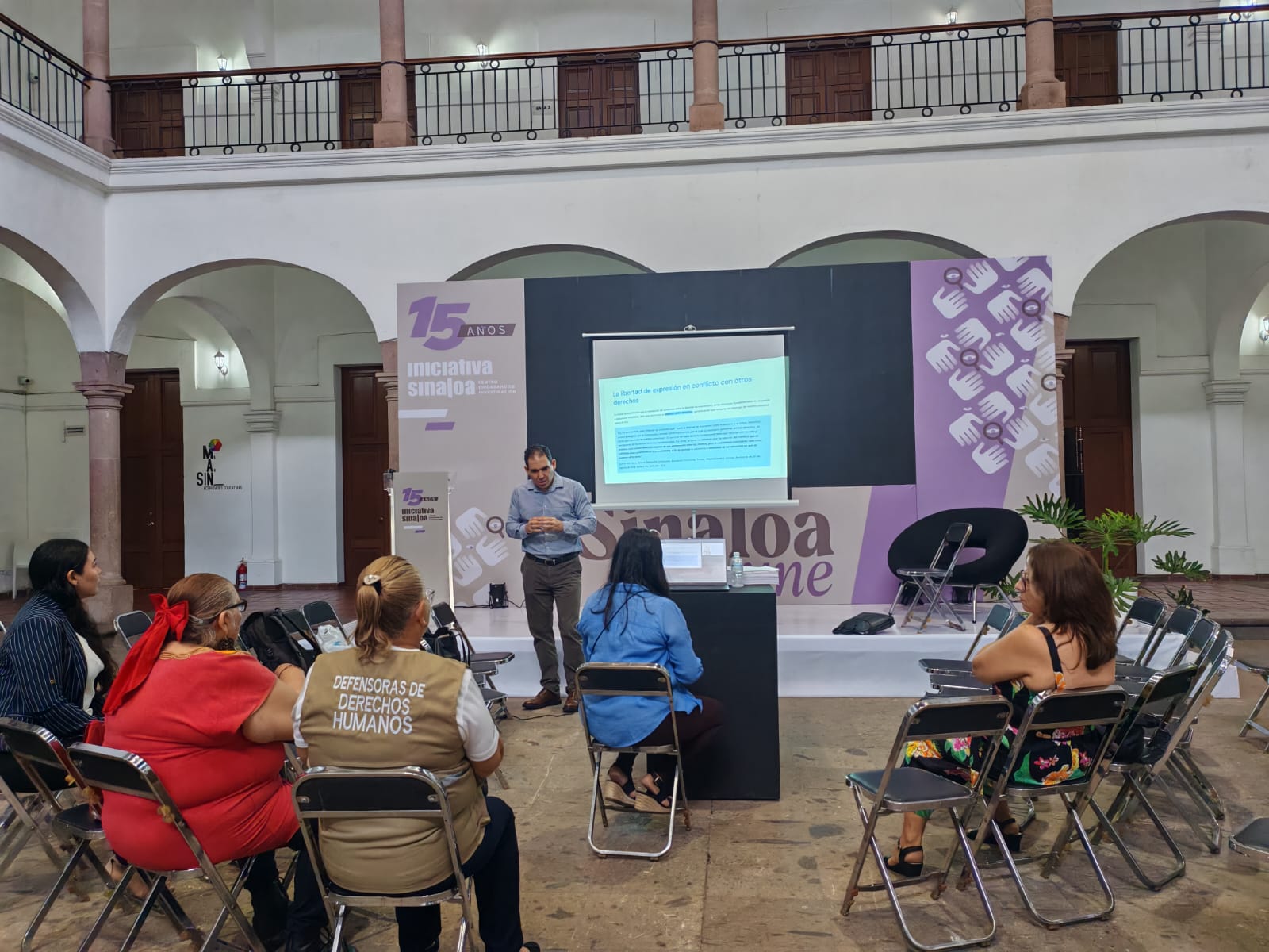 Iniciativa Sinaloa imparte taller sobre libertad de expresión y protección jurídica