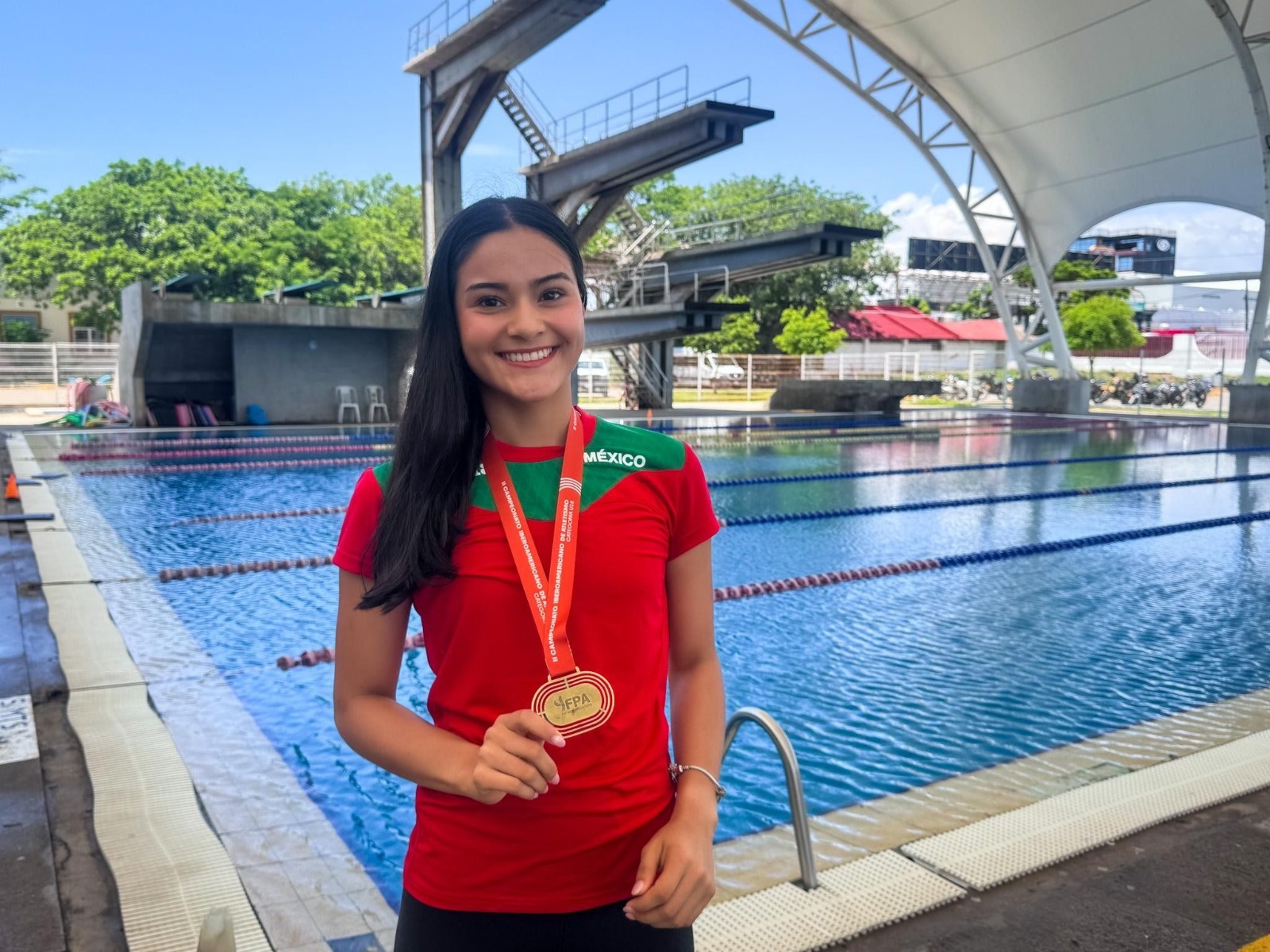 Regresa Jennifer Tirado Chavarín con medalla de bronce