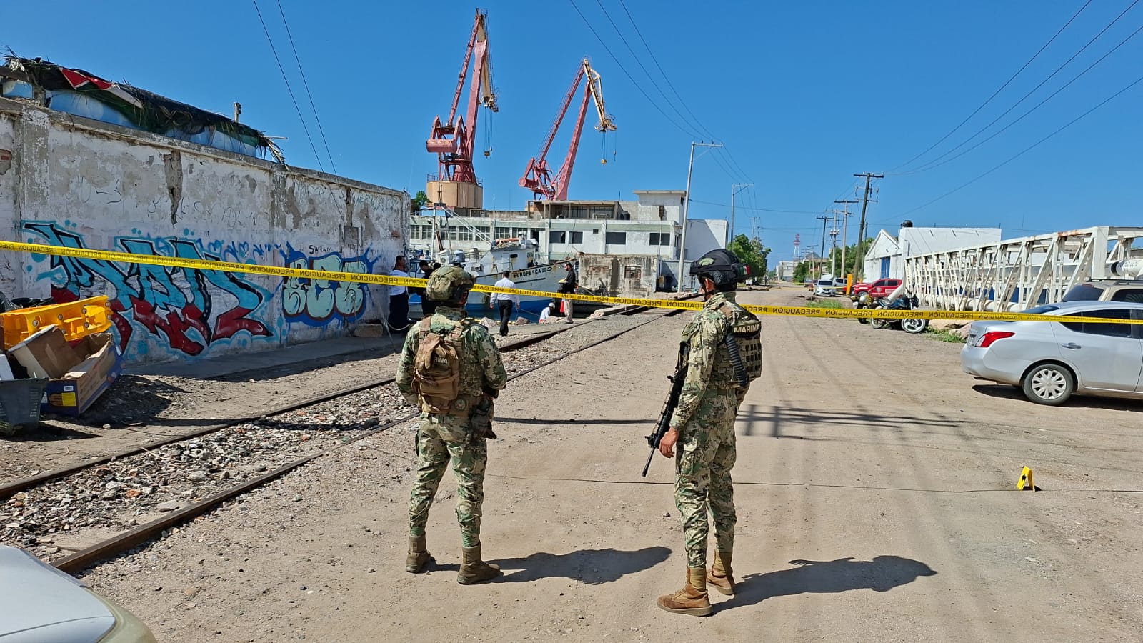 Localizan el cuerpo de un hombre sin vida en la biobarda del puente Juárez en Mazatlán