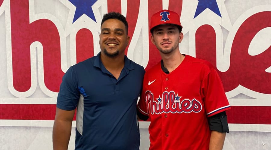 Markos Sánchez Escalante se une a Phillies de Philadelphia.