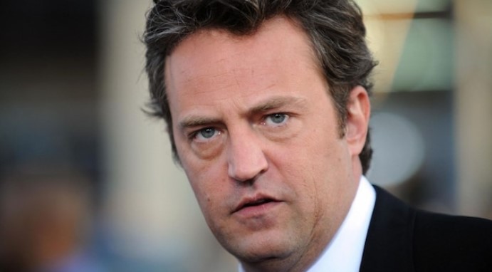 Médico de Matthew Perry acepta cargos por distribución de ketamina: podría pasar 40 años en prisión
