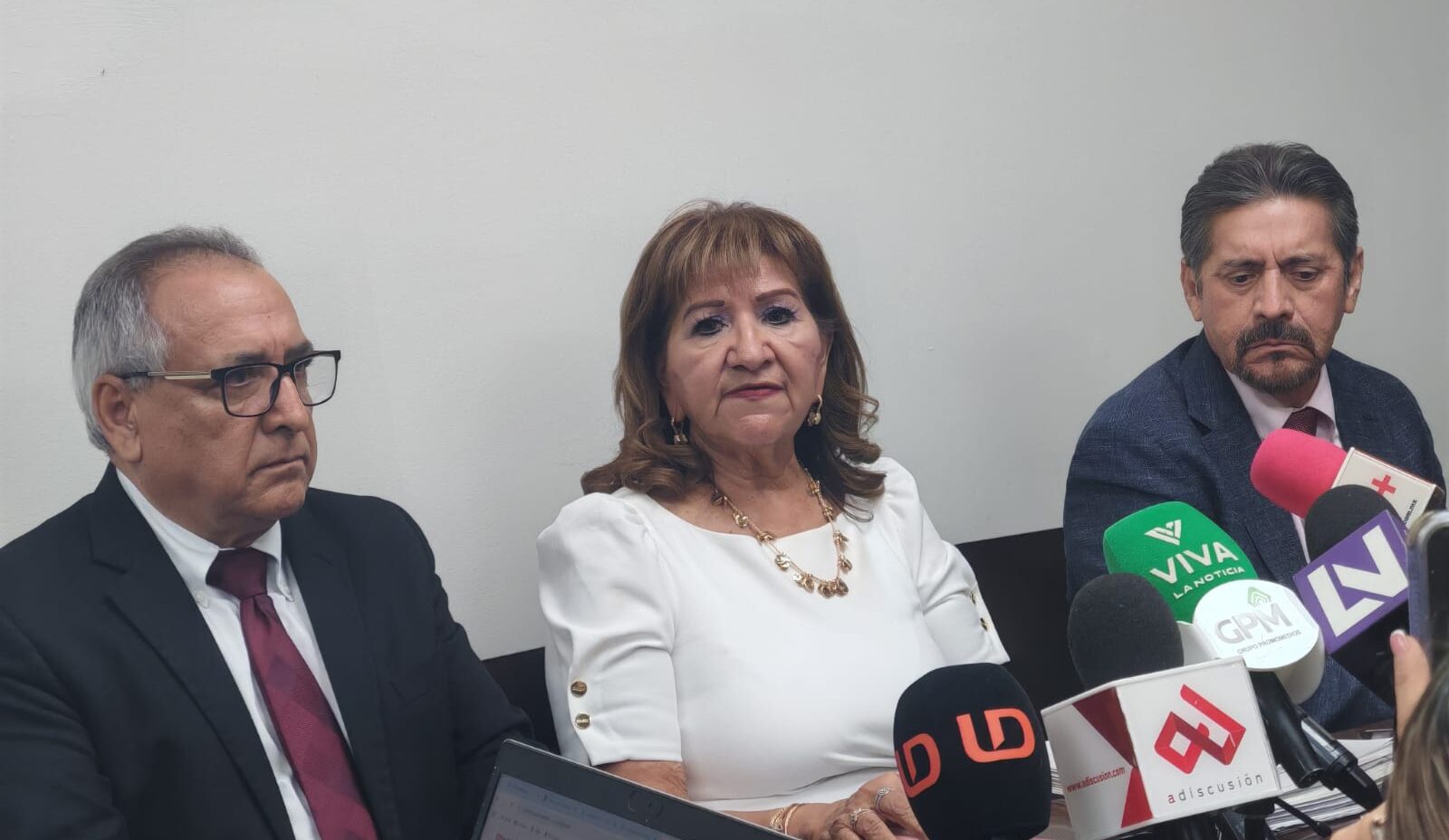 Morena presenta iniciativas