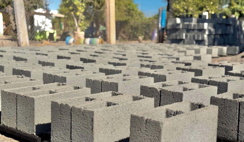 Bloque de concreto para la construcción