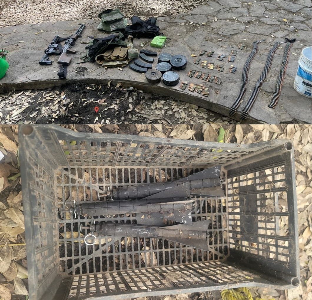 Asegura auto con armas, explosivos, municiones y equipo táctico