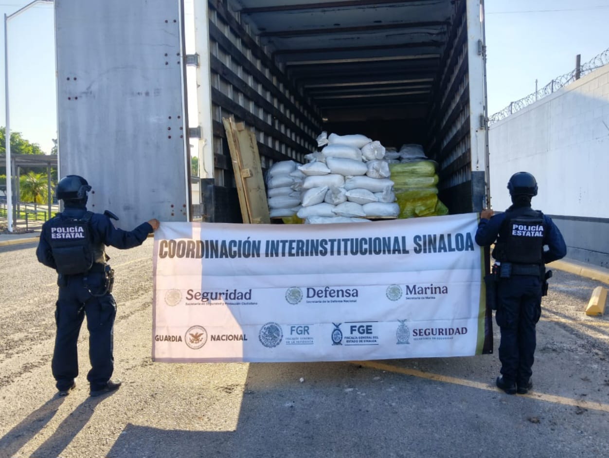 Aseguran camión con drogas