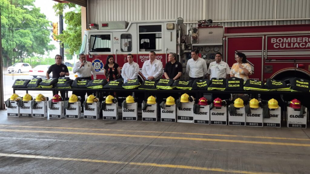 Patronato de Bomberos Culiacán entrega 20 nuevos equipos