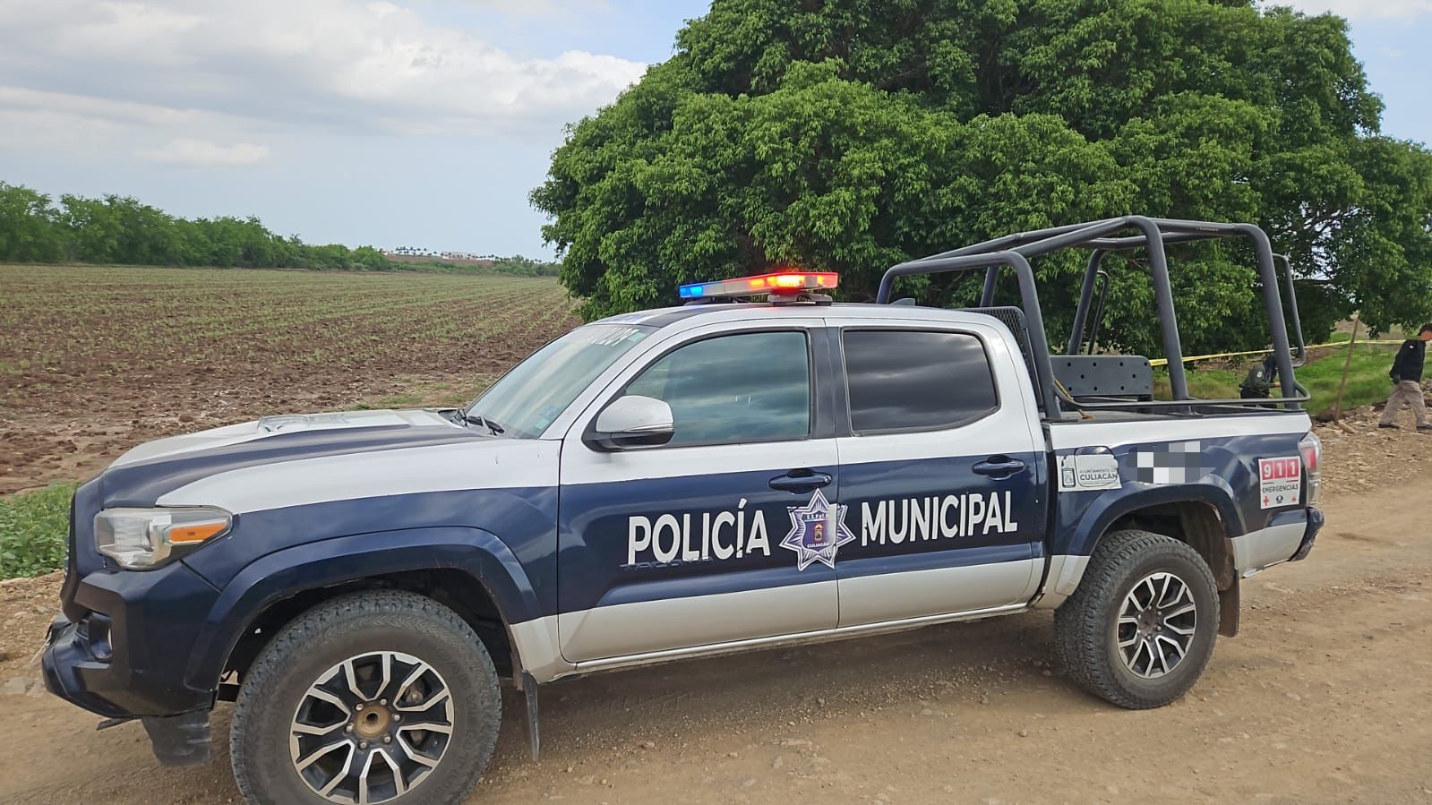 Policía Municipal de Culiacán en el lugar del hallazgo.