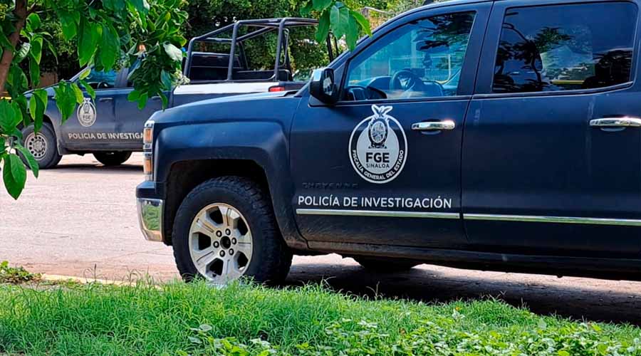 Policía de Investigación en una escena de crimen.