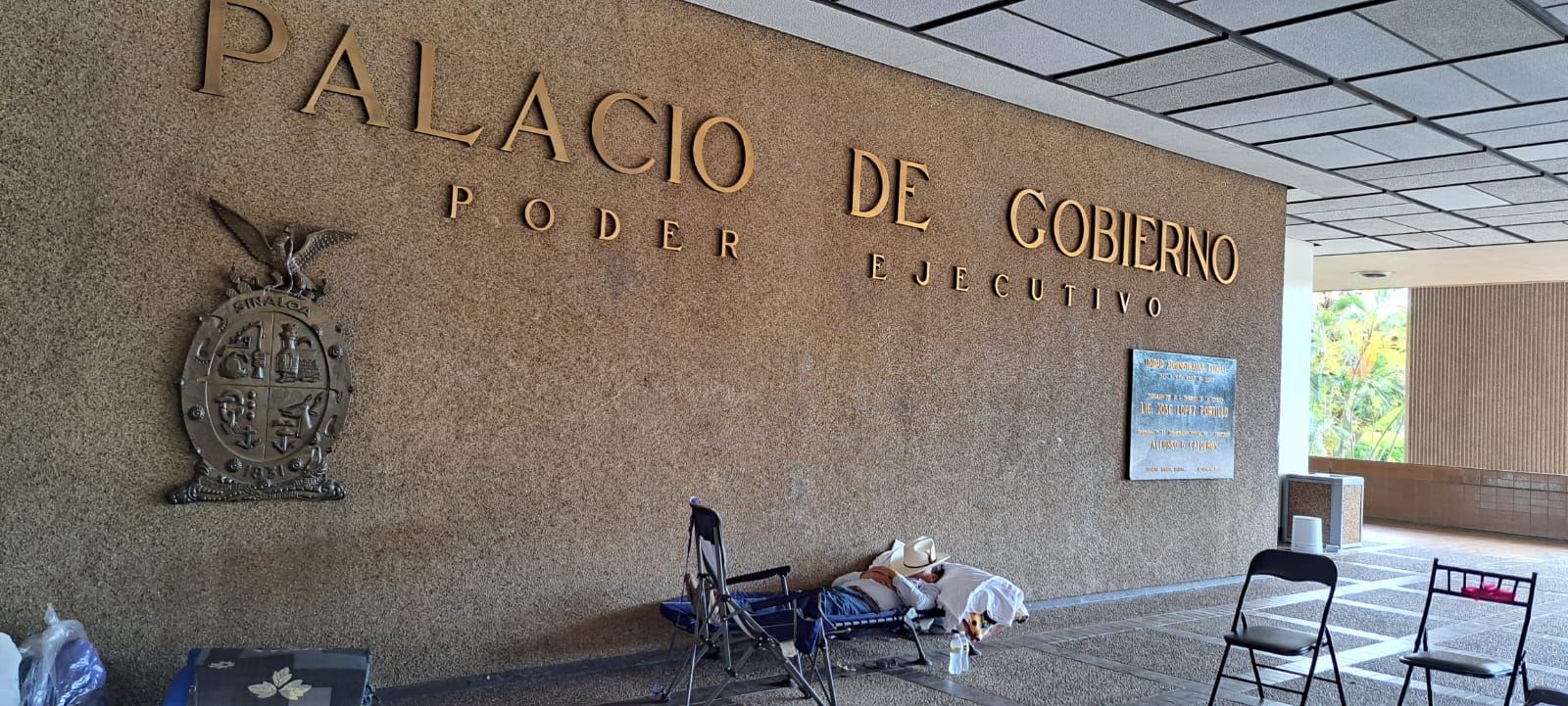 Productores inician huelga de hambre en Palacio de Gobierno en espera de respuesta de la federación