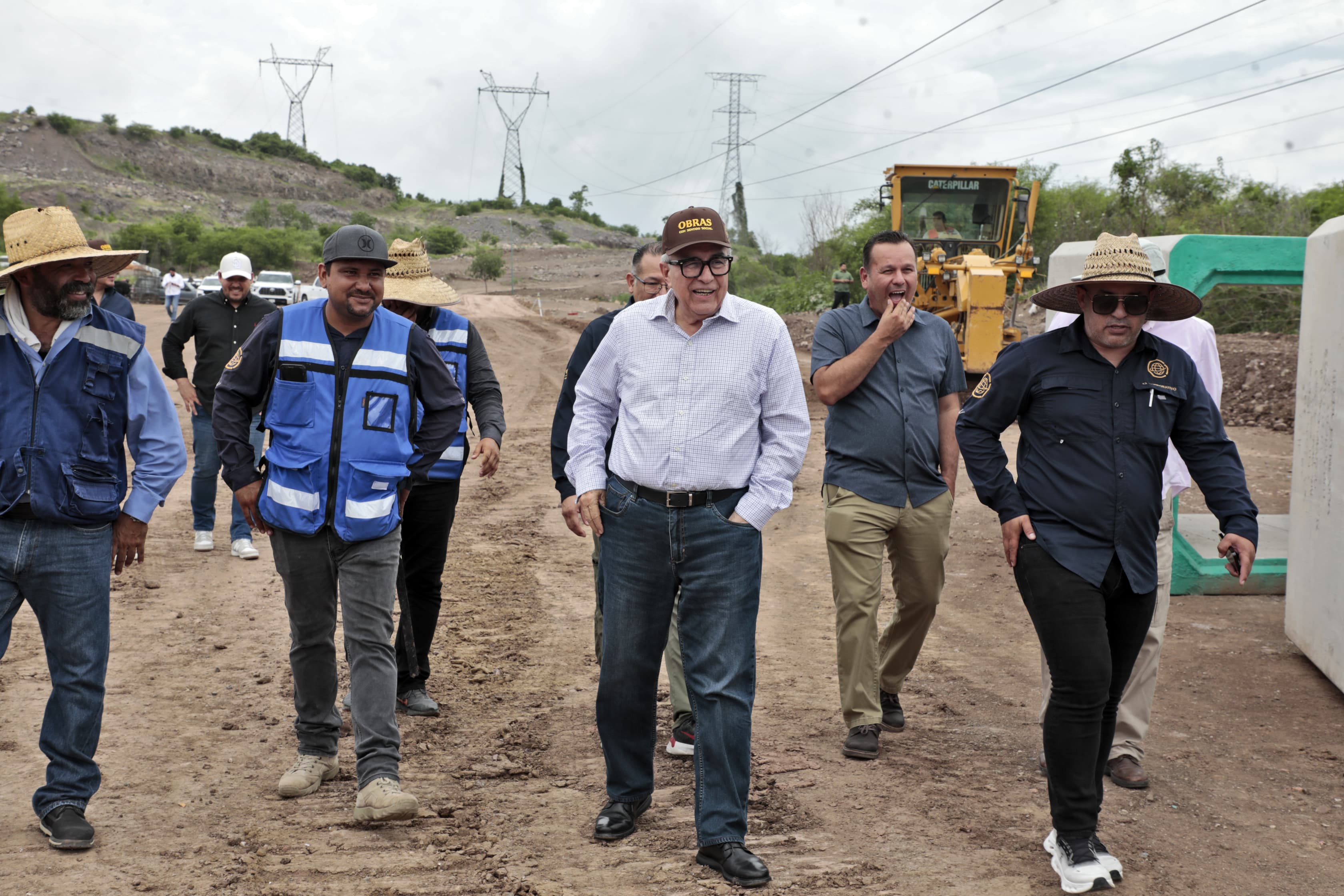 Rocha supervisa obra del bulevar Agricultores con Costerita