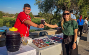 Súper Bazar Juvenil en el malecón de Guasave