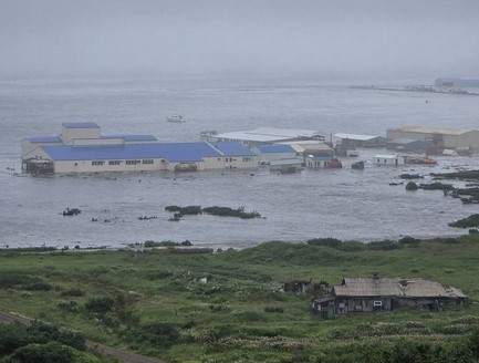 ¡Impactante! Tras sismo de 8.7, el mar comienza a mostrar efectos de tsunami en Rusia: VIDEO