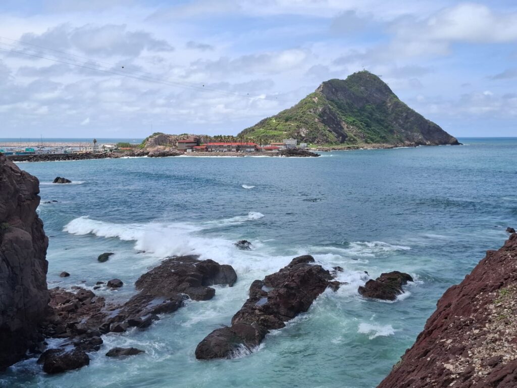 Turistas suben el Faro en Mazatlán y quedan maravillados con la vista desde la cima