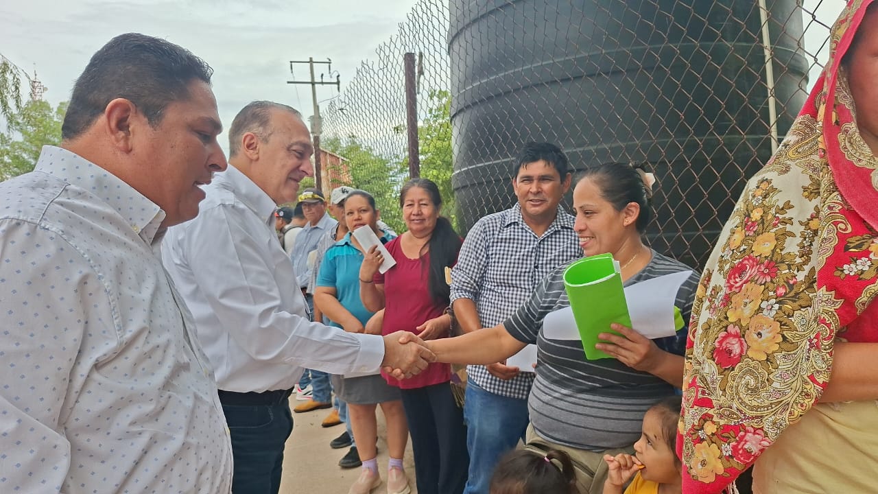 Beneficiados de la caravana del Bienestar