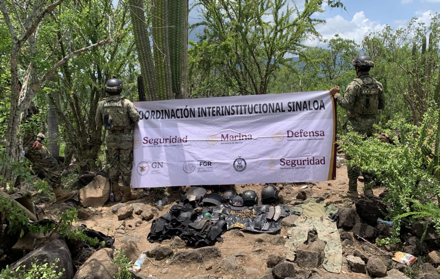 artefactos explosivos, cargadores, cartuchos, son asegurados en Elota
