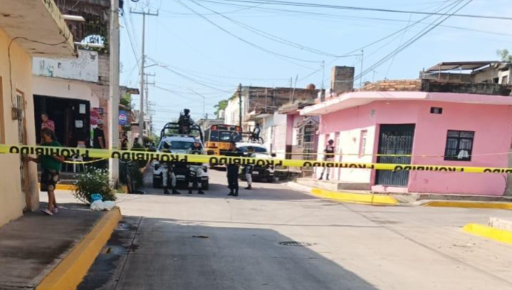 Hombre muere tras ser presuntamente atacado por su hijo en defensa propia
