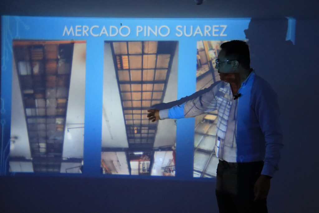 Felipe Parada en conferencia