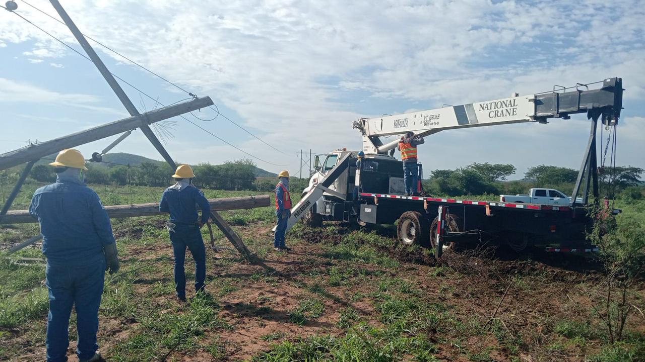 restauración de postes de luz