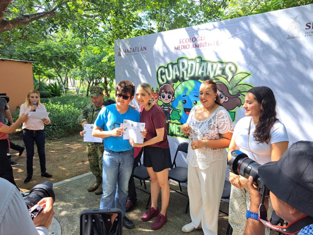 30 niñas y niños reciben sus insignias como nuevos Guardianes del Medio Ambiente en Mazatlán