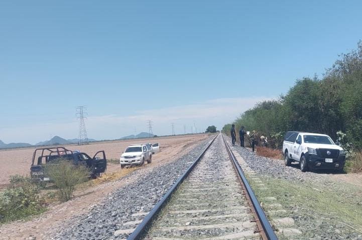 Autoridades en las vías del tren, donde fue encontrado el adulto mayor sin vida.