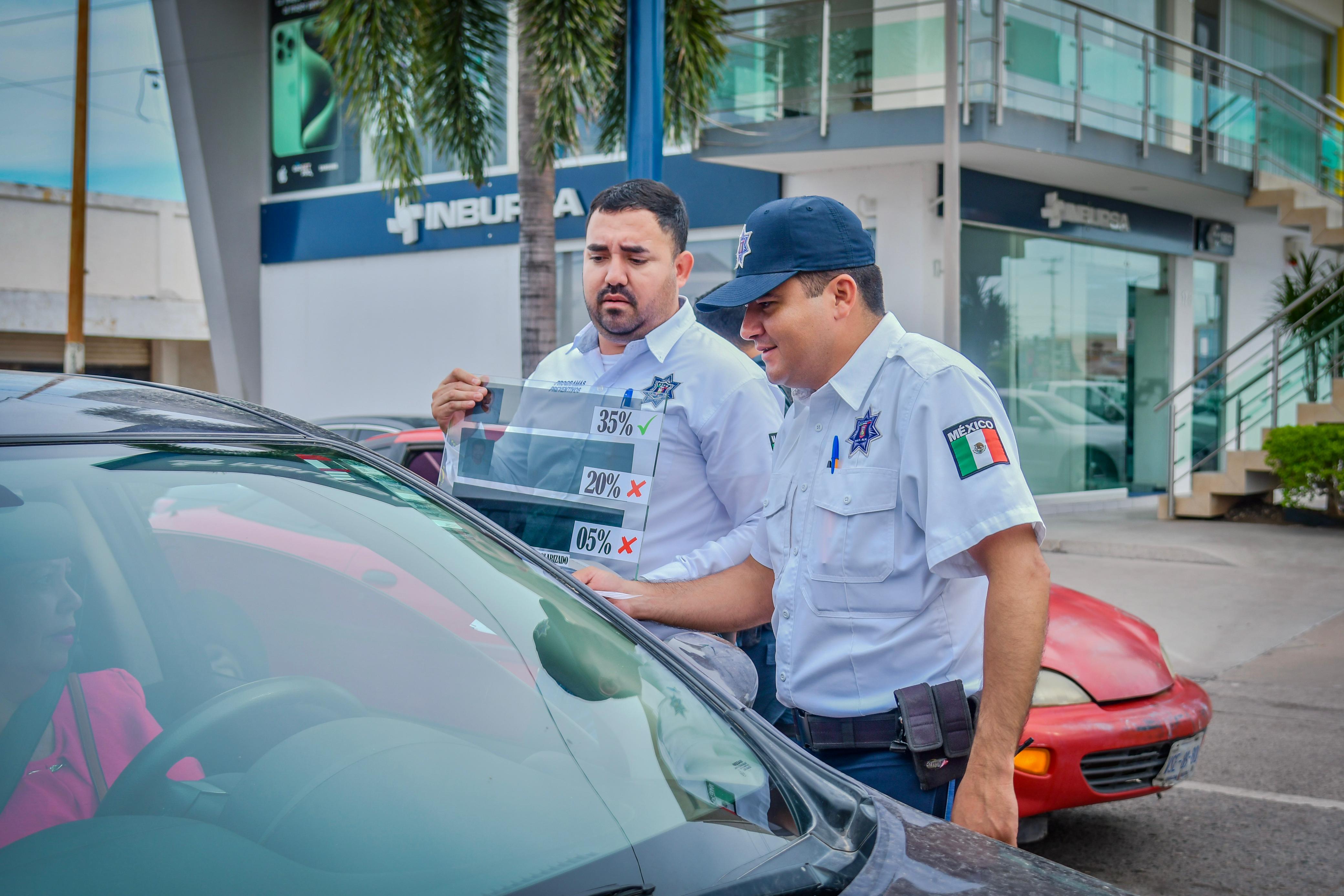 Automovilistas de Salvador Alvarado responden con empatía a la regularización