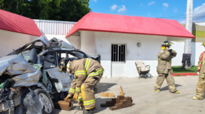 Elementos de Bomberos de Guasave